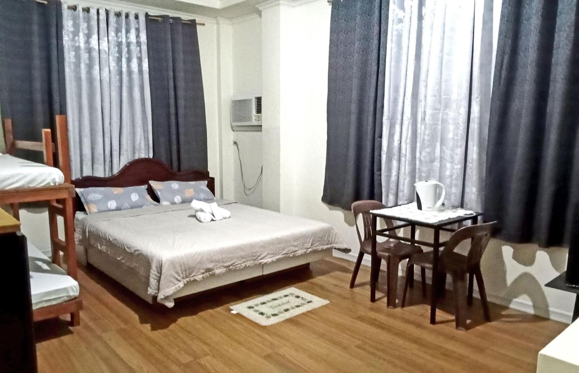 Leizel'S Bed & Breakfast Palompon エクステリア 写真