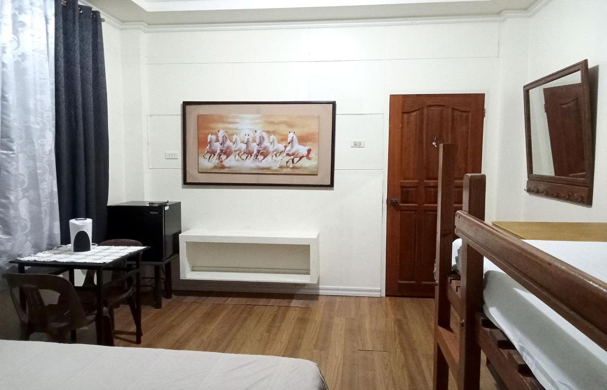 Leizel'S Bed & Breakfast Palompon エクステリア 写真